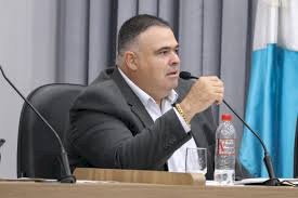 Vereador Professor Erlon cumpre agenda com deputado Zé Teixeira, em busca de apoio e recursos para o município de Ivinhema.
